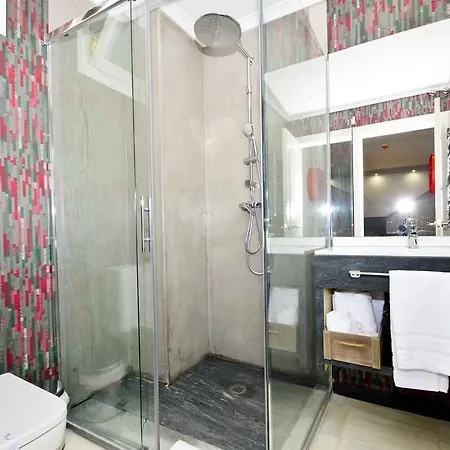 The Zentral Arenal Suites Séville Extérieur photo